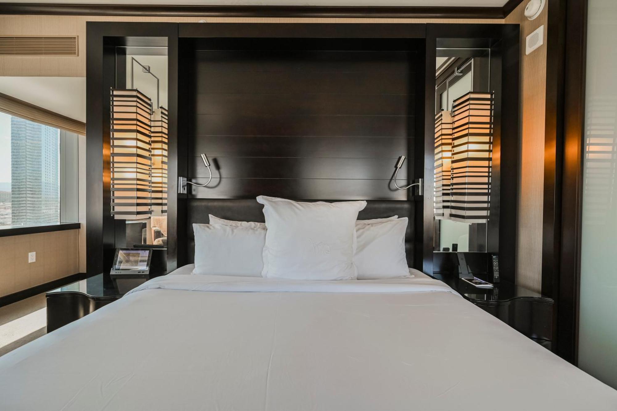 Stripviewsuites At Vdara Las Vegas Room photo