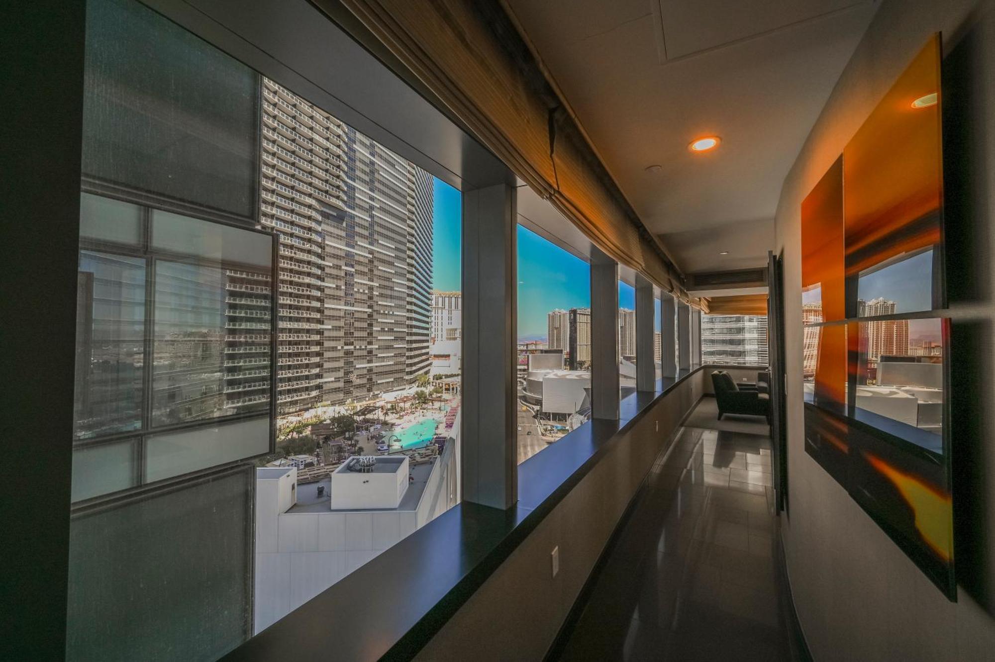 Stripviewsuites At Vdara Las Vegas Room photo