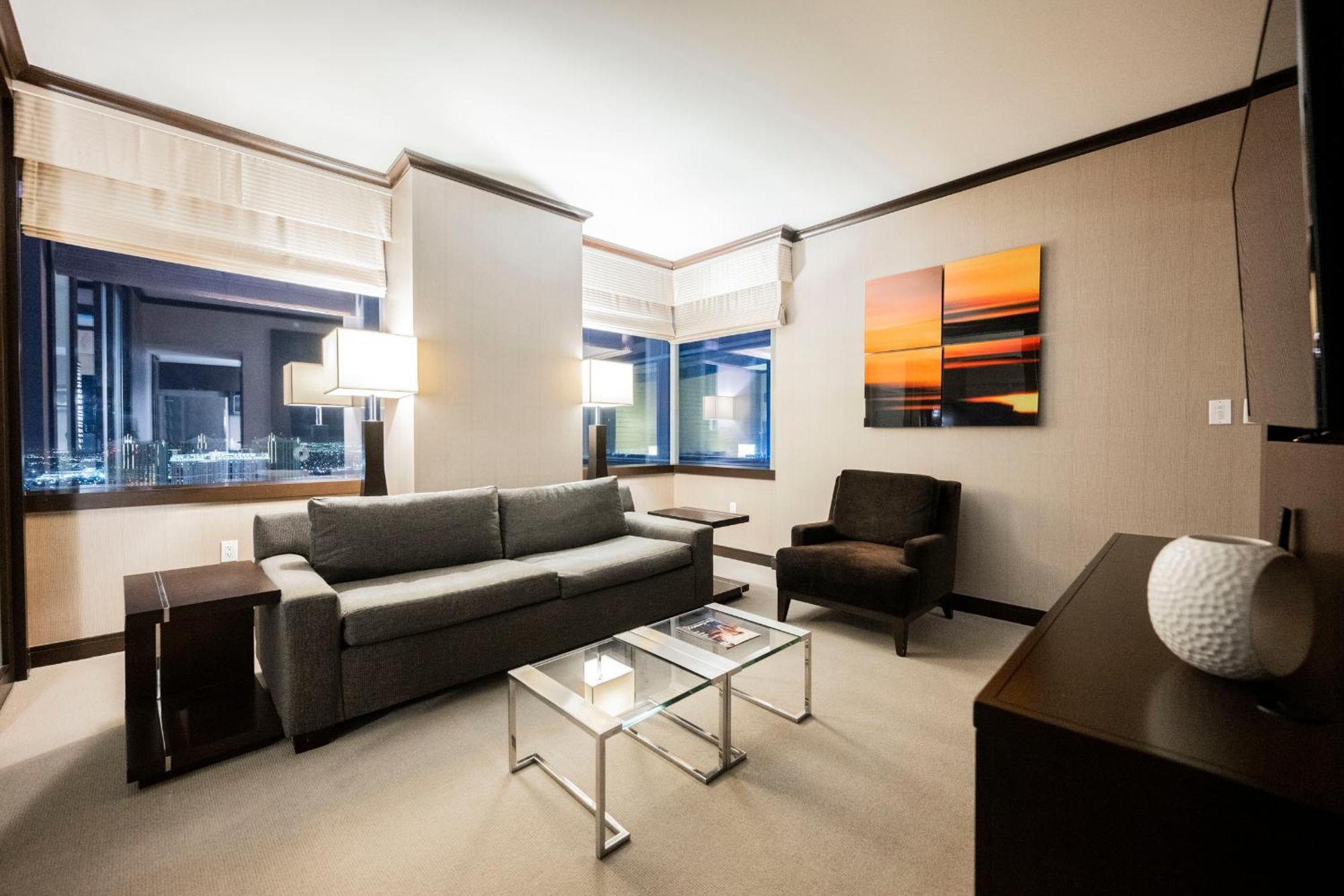 Stripviewsuites At Vdara Las Vegas Exterior photo