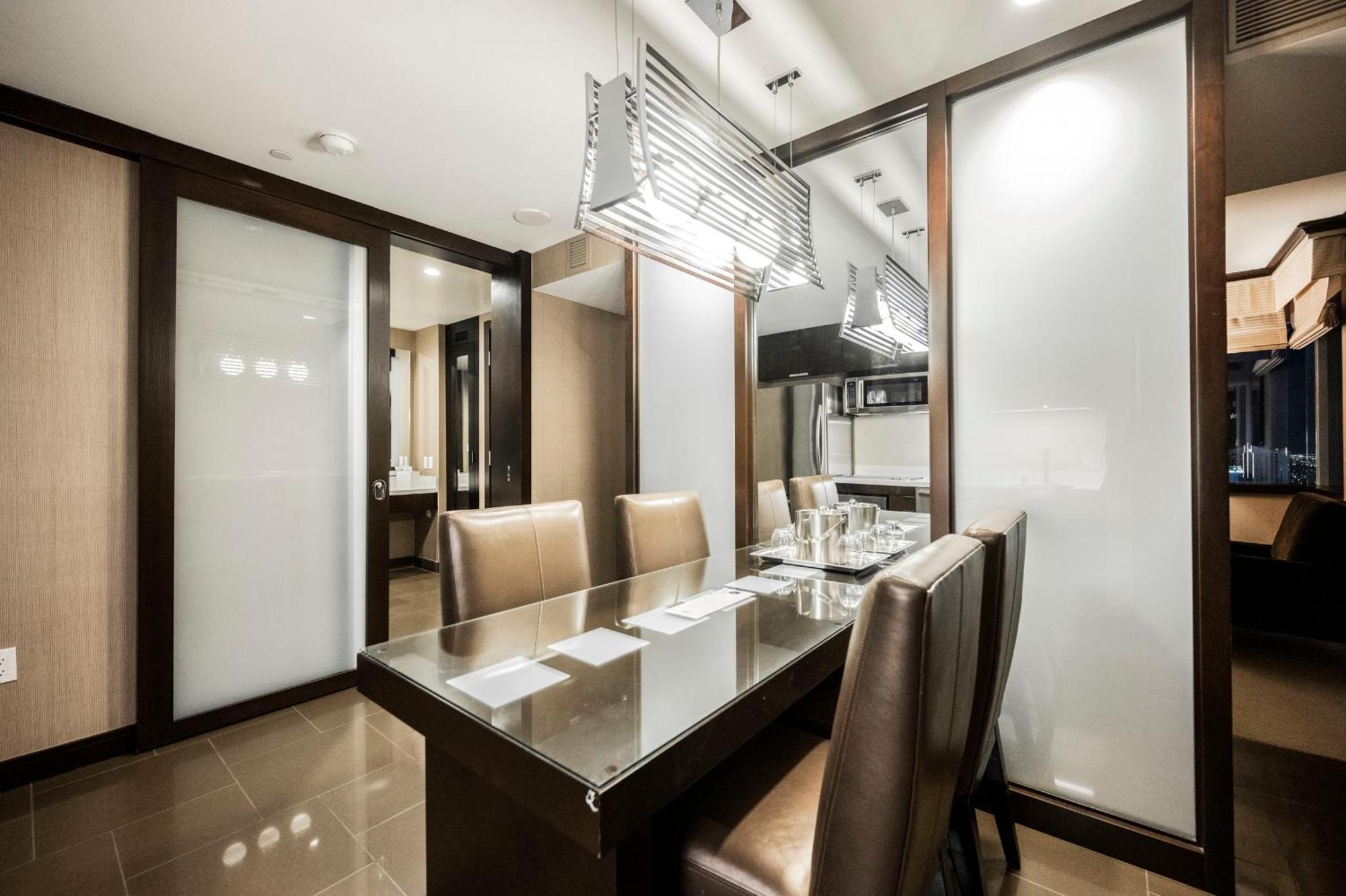 Stripviewsuites At Vdara Las Vegas Exterior photo